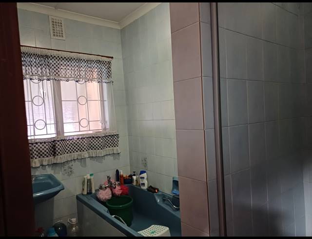 4 BEDROOM HOUSE FOR SALE IN SHALLCROSS